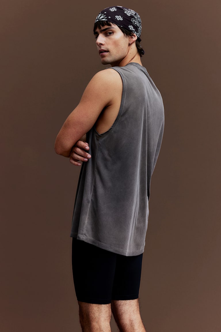 H&M Camiseta de deporte con DryMove™ Regular Fit - Marrón vintage - HOMBRE