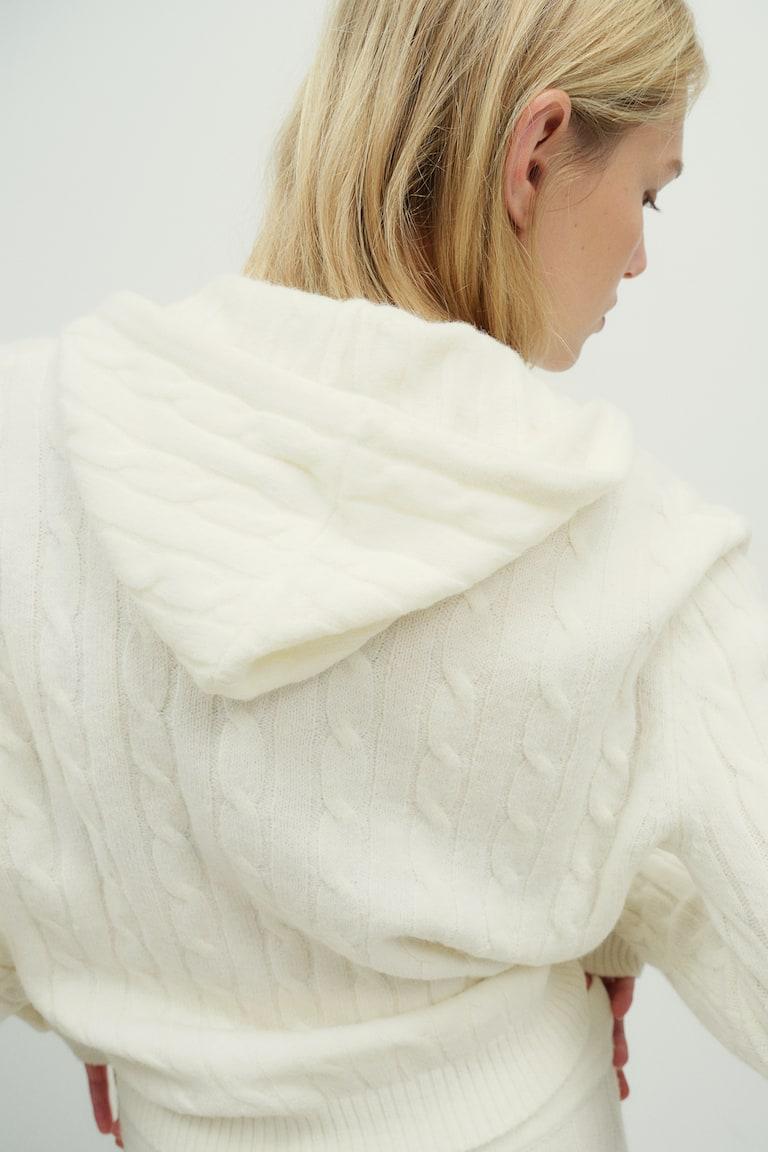 H&M Chaqueta En Punto Trenzado Con Capucha - Crema - MUJER