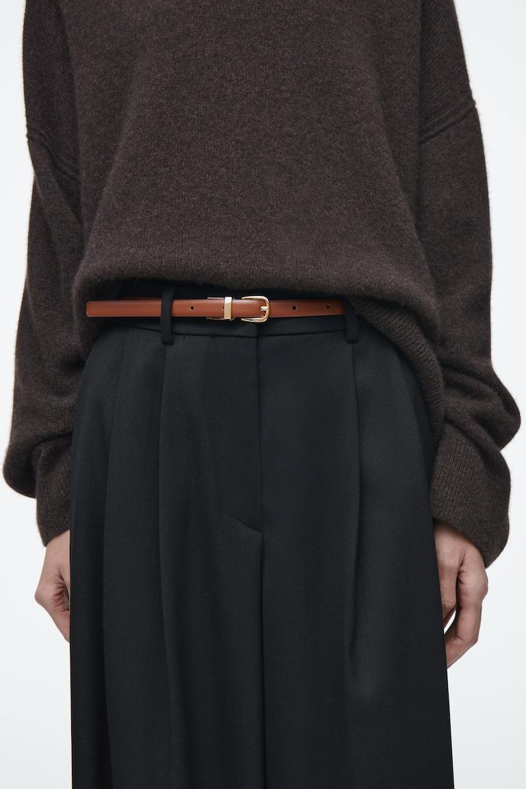 H&M CINTURÓN DE PIEL FINO REVERSIBLE - NEGRO/CRUDO - MUJER