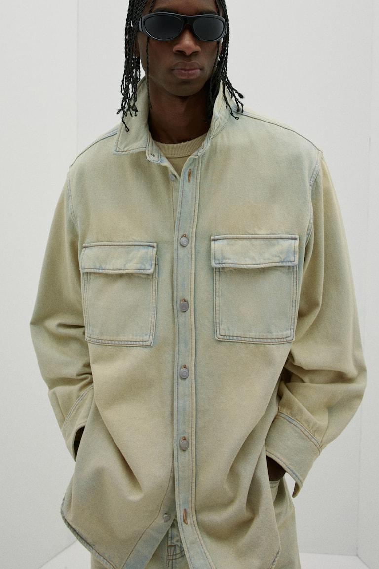 H&M Camisa Denim Oversized Fit - Crema - HOMBRE