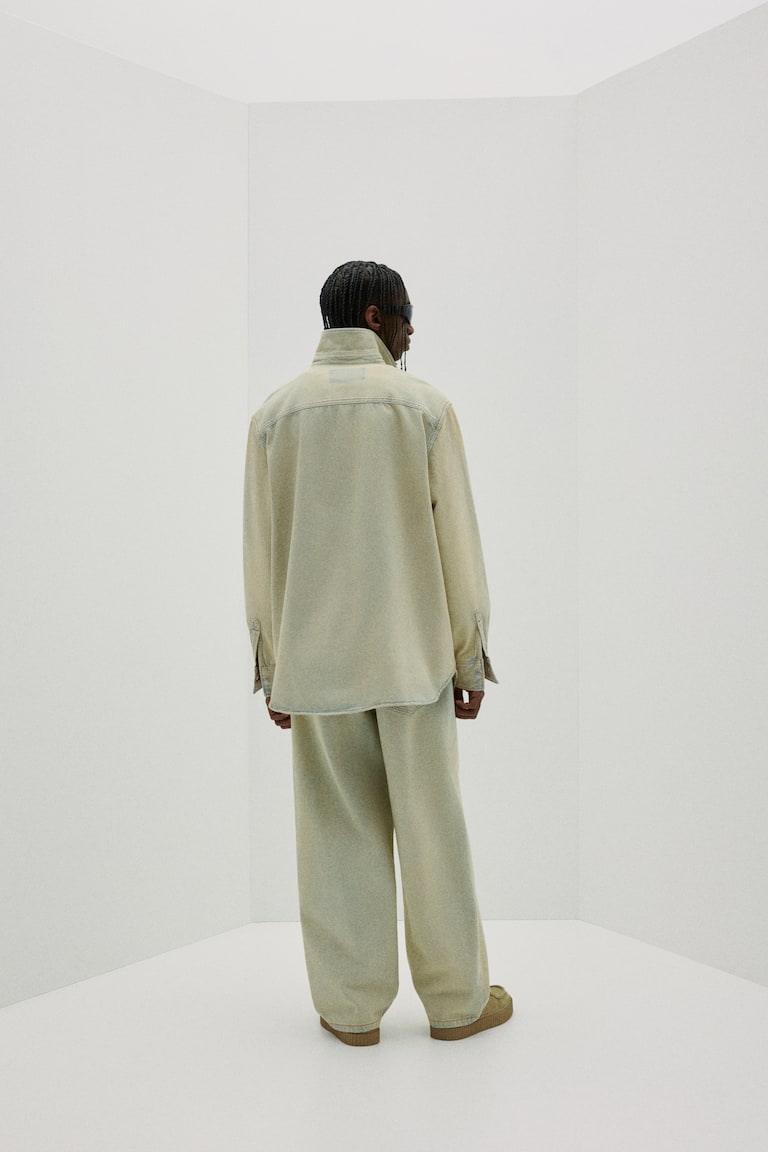 H&M Camisa Denim Oversized Fit - Crema - HOMBRE