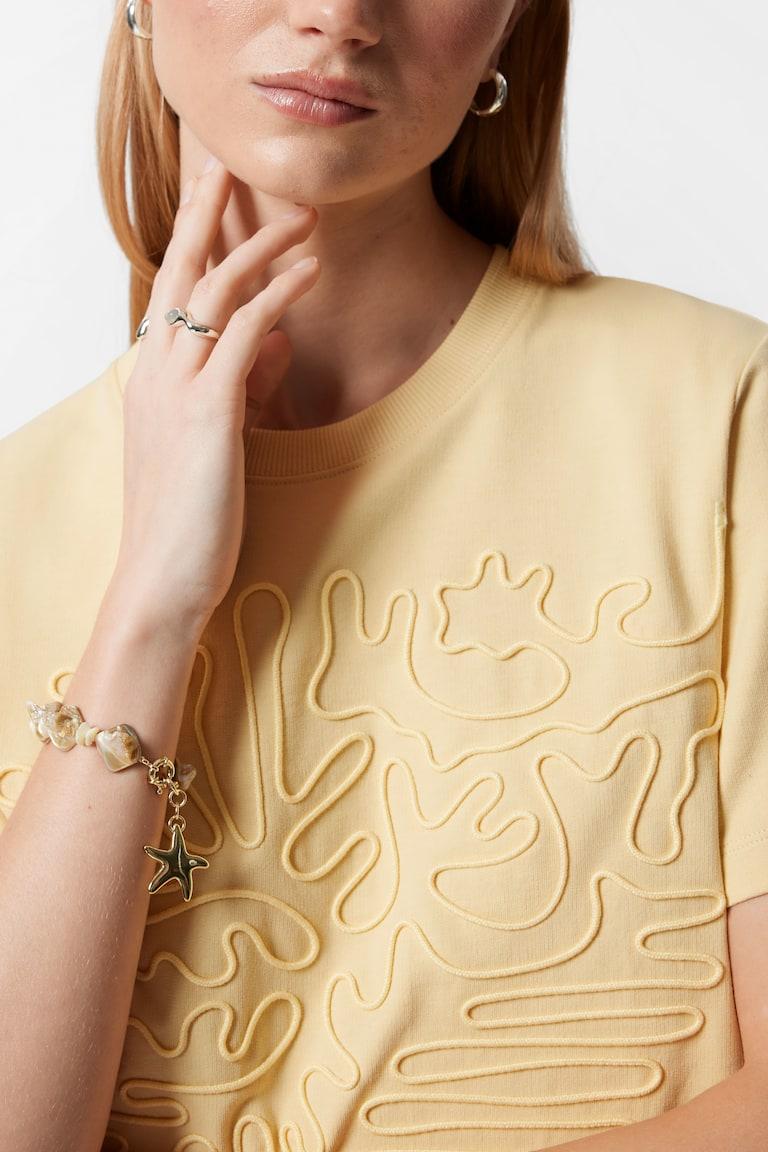 H&M Camiseta Con Apliques Florales - Rojo - MUJER