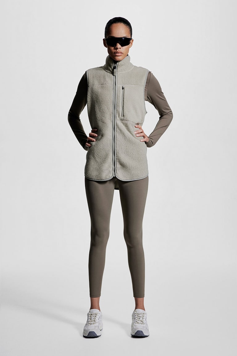 H&M Chaleco De Deporte En Borreguito - Negro - MUJER