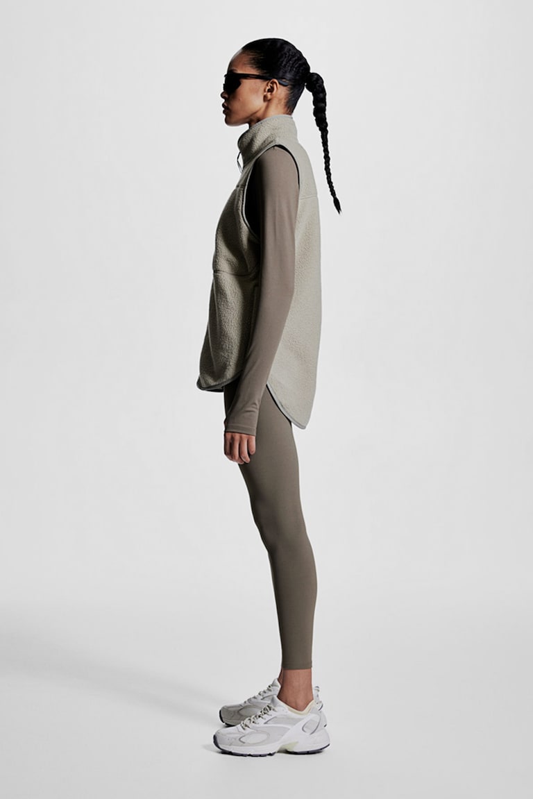 H&M Chaleco De Deporte En Borreguito - Negro - MUJER