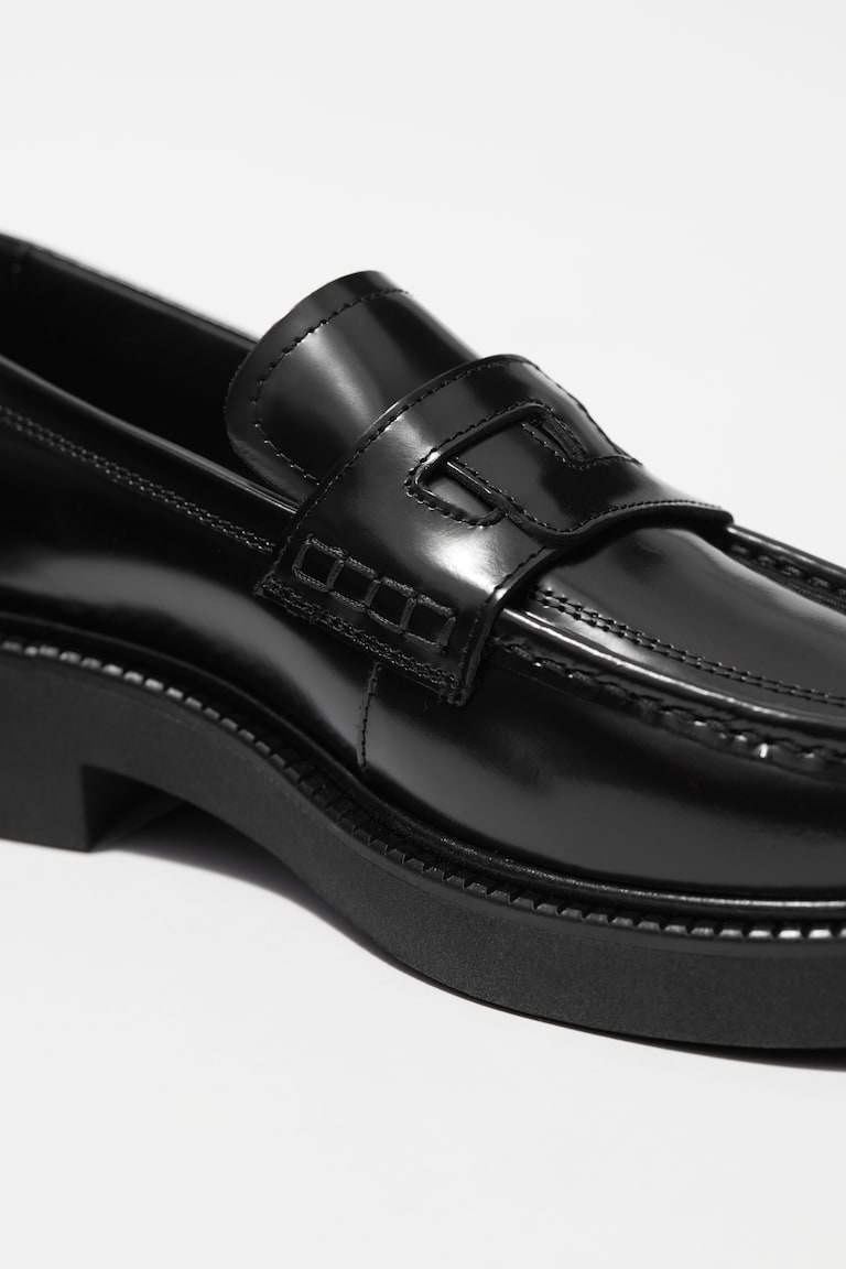 H&M Chunky Leather Loafers - Negro - MUJER