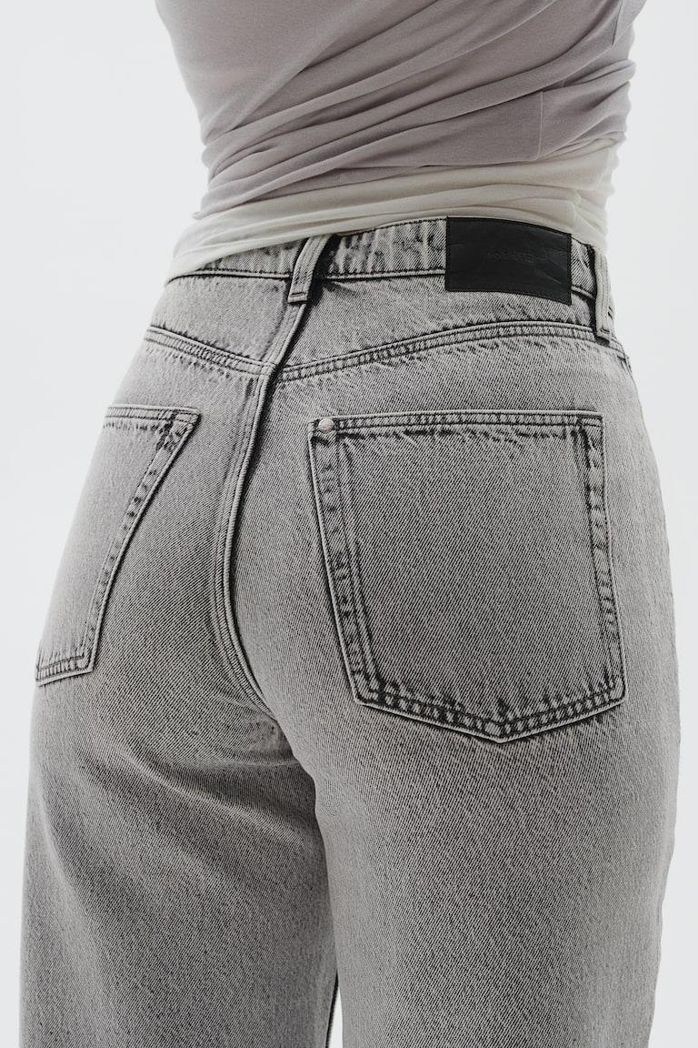 H&M Curvy Fit Wide Ultra High Jeans - Negro - MUJER