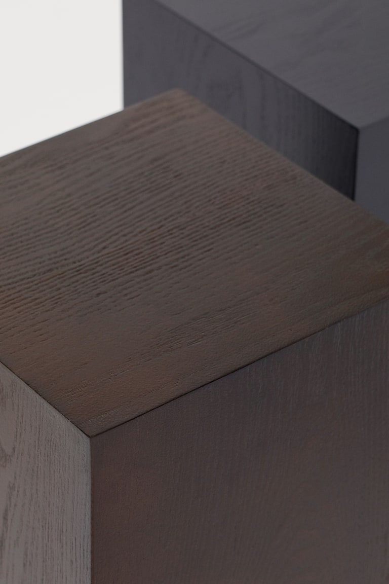 H&M Pedestal - Marrón Oscuro - HOME