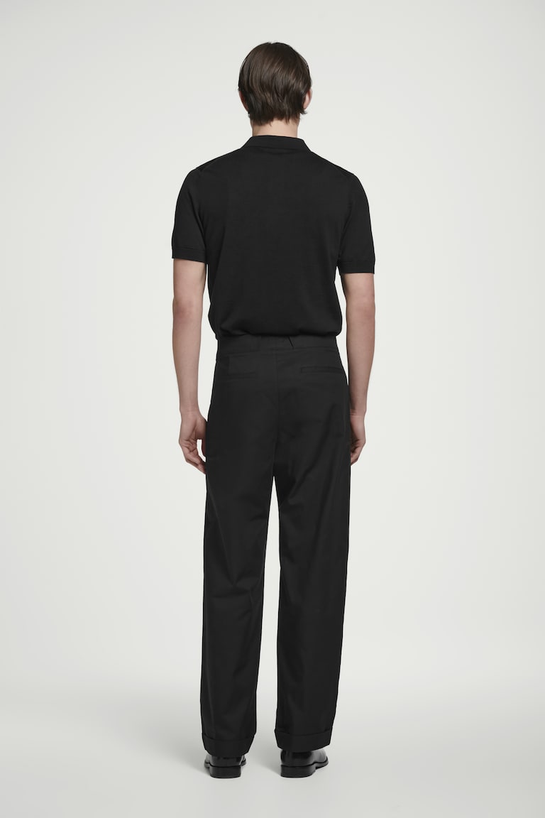 H&M POLO DE SEDA AJUSTADO DE PUNTO - NEGRO - HOMBRE