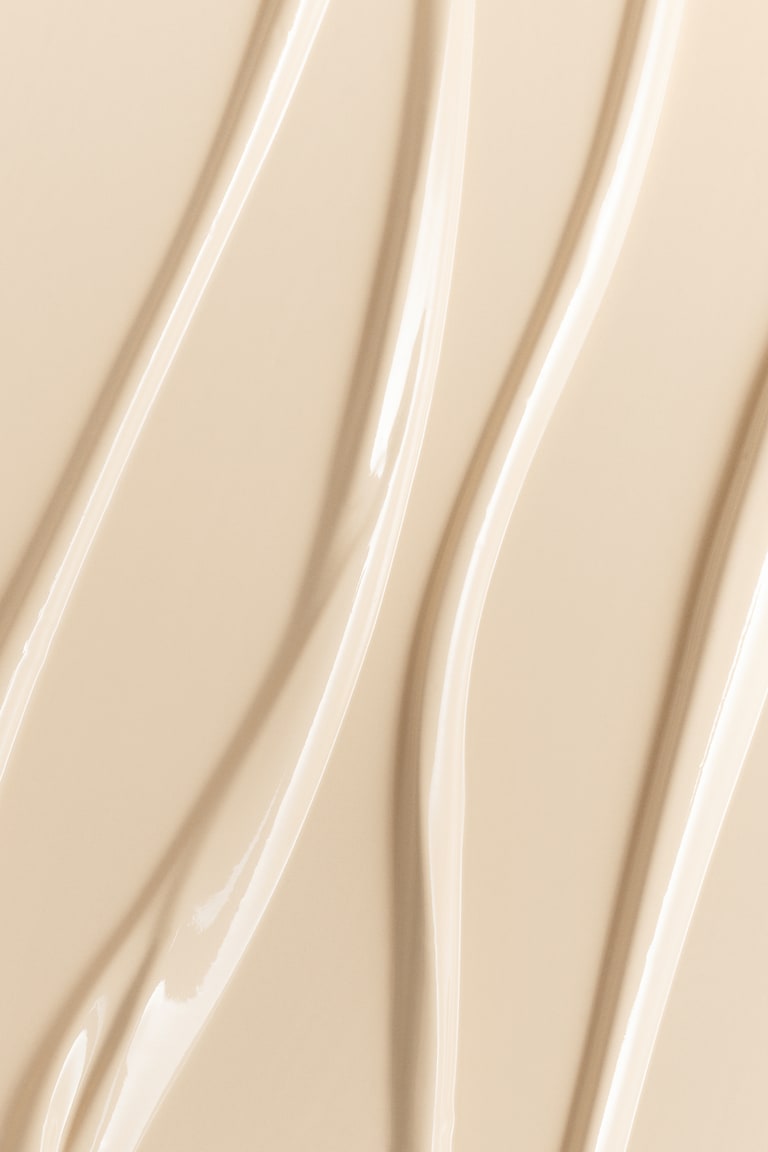 H&M Prowear Flawless Foundation - 47.0 N - Beauty All