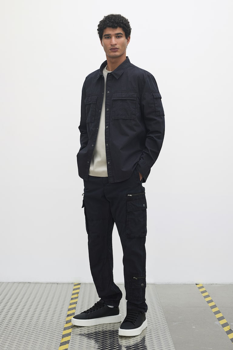 H&M Sobrecamisa Cargo Regular Fit - Negro - HOMBRE