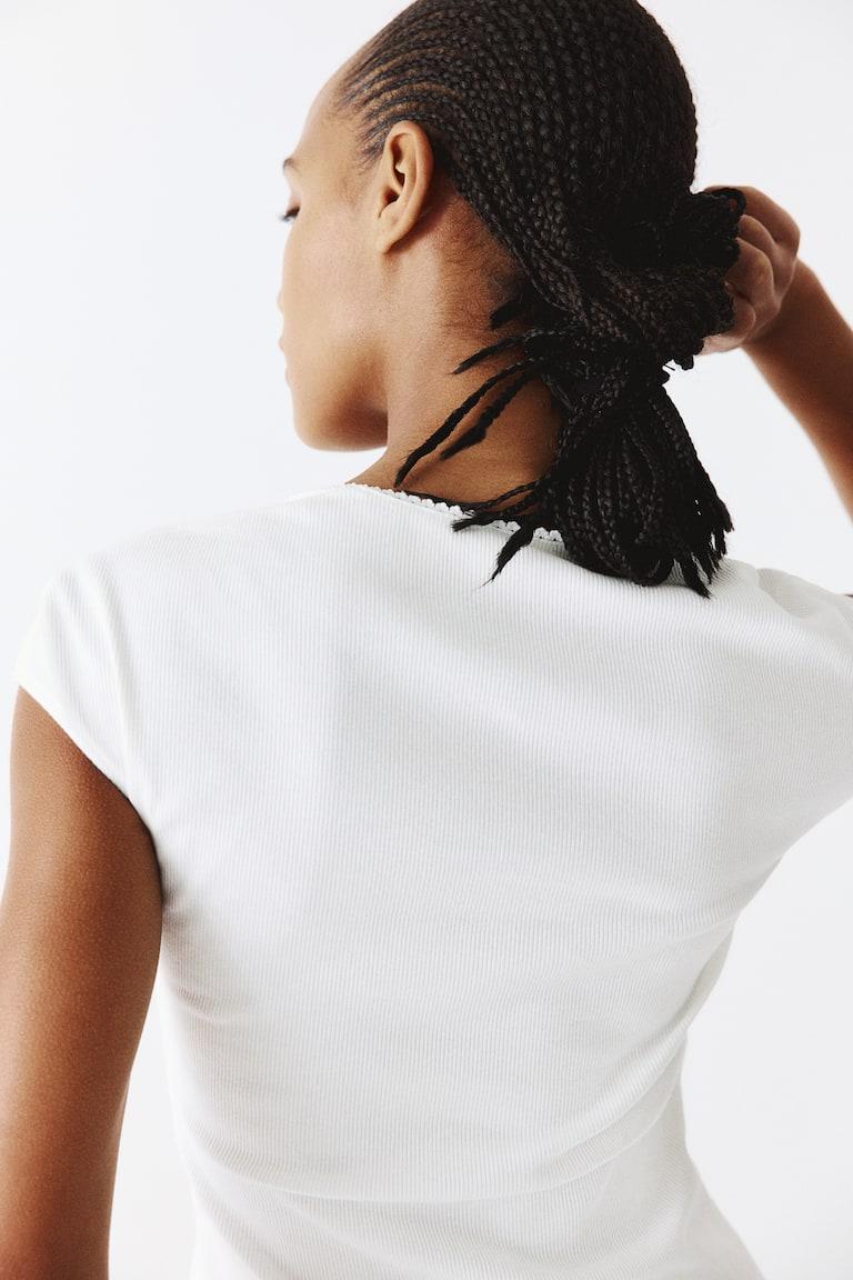 H&M Top De Canalé Con Escote Corazón - Crema - MUJER