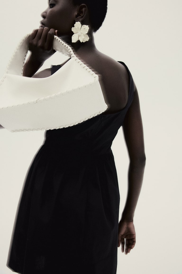 H&M Vestido Con Falda Acampanada - Negro - MUJER