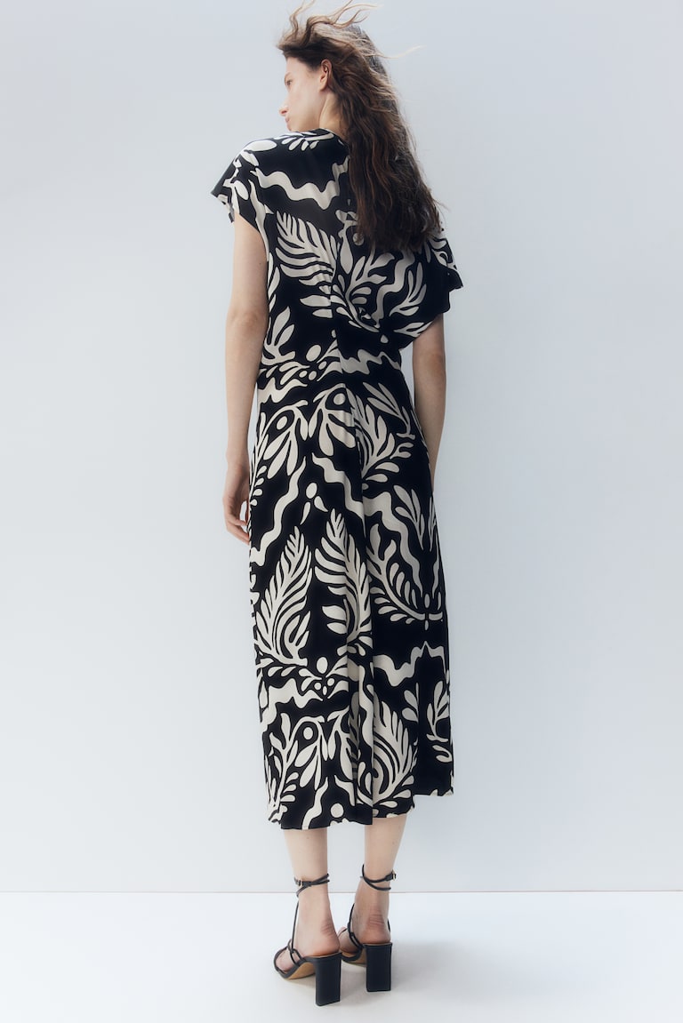 H&M Vestido Entallado - Marrón Oscuro - MUJER