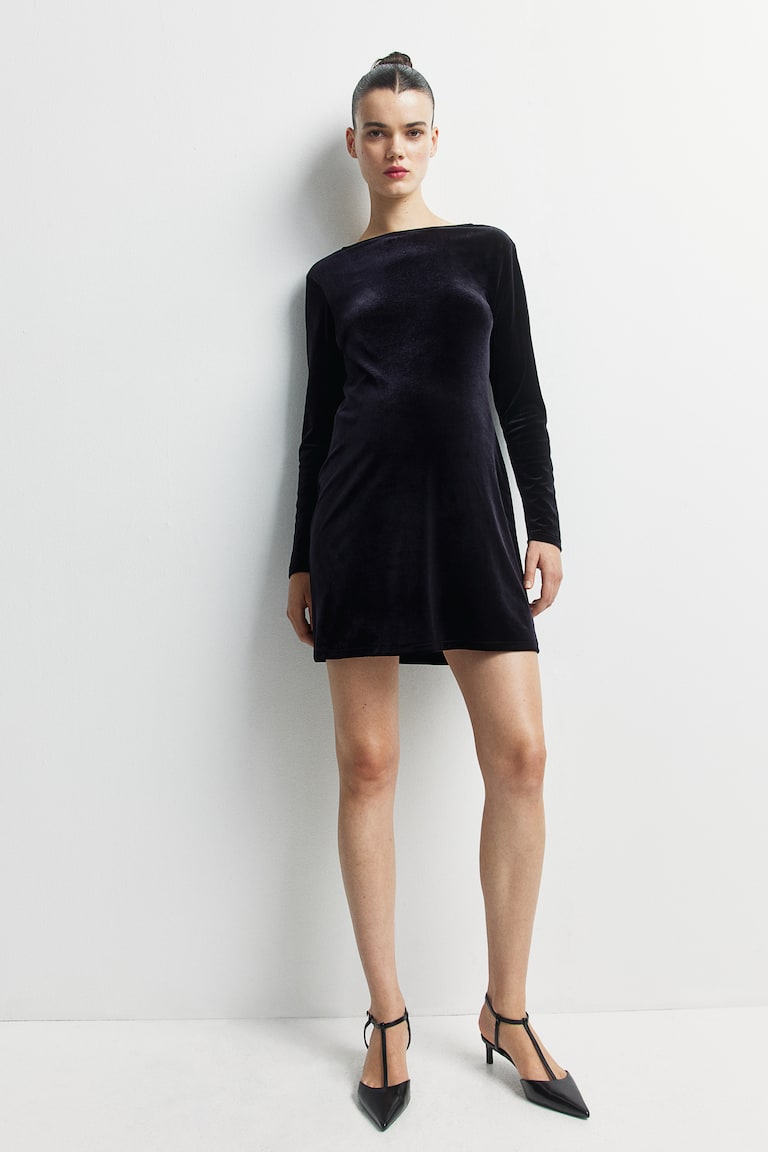 H&M MAMA Vestido De Velour Con Espalda Escotada - Negro - MUJER